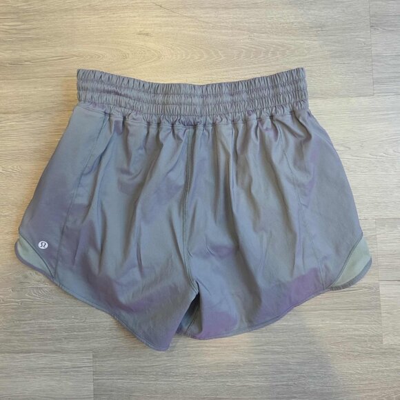 Lululemon Hotty Hot High-Rise Lined Short 4" *Iridescent Sz 8 - Picture 3 of 6